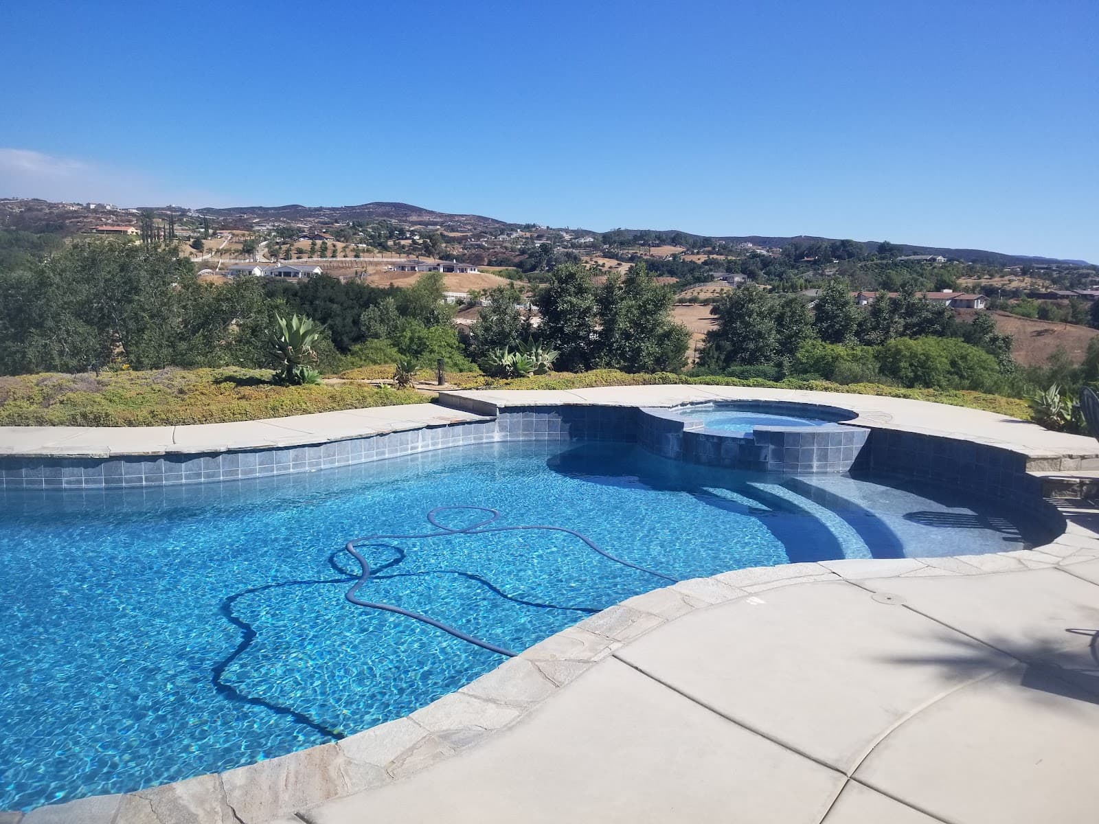 Weekly Pool Cleaning photo 2